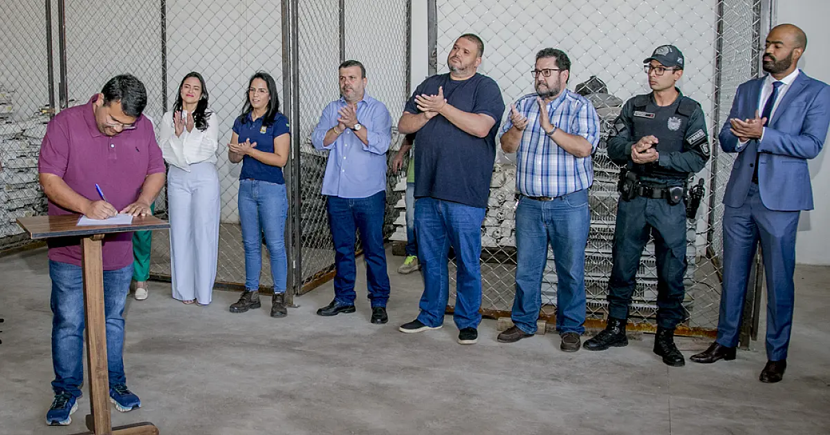 Prefeito assina PPP de R$ 90 milhões para resolver iluminação pública em Corumbá