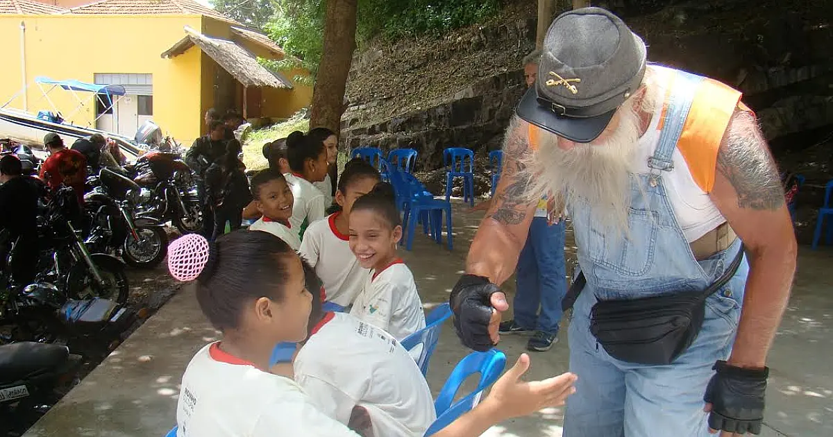 Moinho recebe abraço e doação do grupo Harley-Davidson do Pantanal