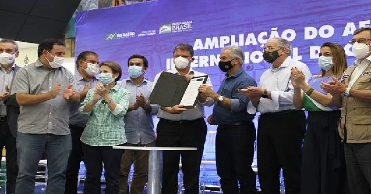 Ministro da Infraestrutura autoriza R$ 160 milhões em obras no Estado