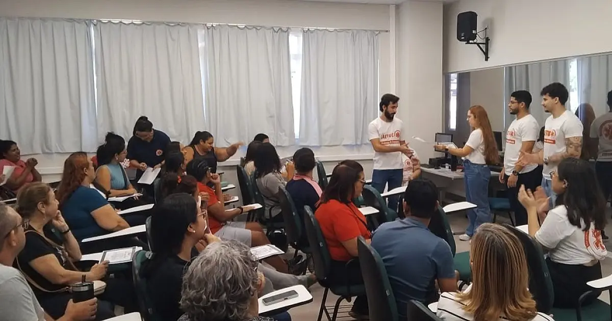 Aulão gratuito de Redação prepara estudantes de Corumbá para o ENEM 2025