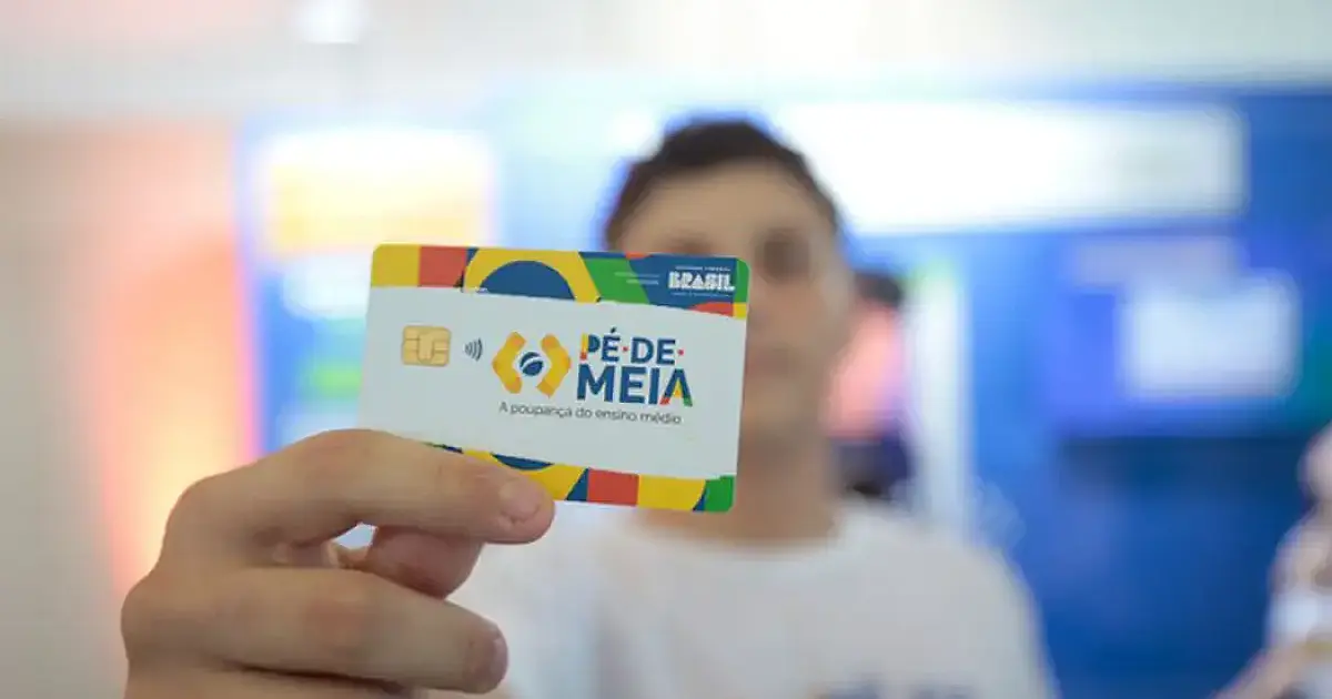 Pé-de-Meia será pago ainda neste mês, diz ministro da Educação