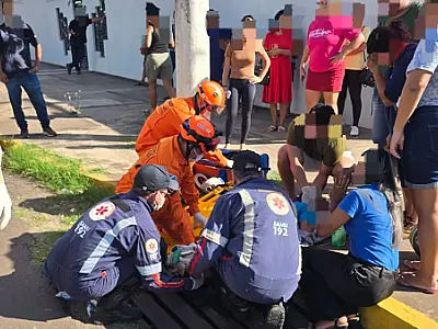 Colisão entre carro e moto deixa mãe e filha feridas no bairro Aeroporto