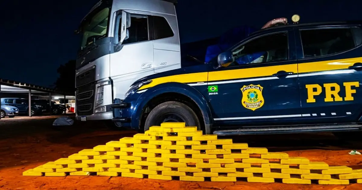 Caminhão com droga escondida é interceptado na BR-262