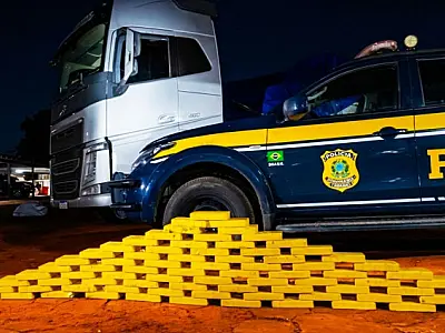 Caminhão com droga escondida é interceptado na BR-262