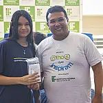 Entrega de óculos beneficia estudantes em ação no IFMS
