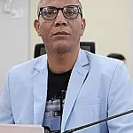 Hesley sugere ônibus gratuito a idosos, gestantes e PCDs no FAS