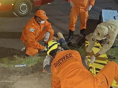 Fio de internet solto causa queda de motociclista no bairro Universitário