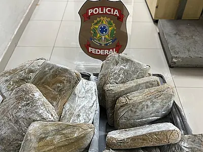 Mulher presa em SP com 16k de Skunk é encaminhada para PF de Corumbá