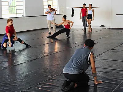 Dança ocupa ruas de Corumbá em celebração ao Dia da Dança