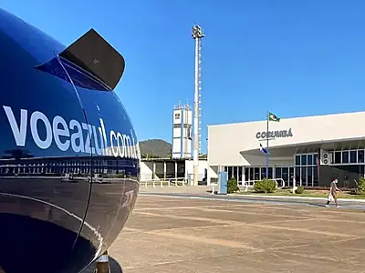 Azul altera voo e deixa passageira PNAE sem assistência por 11 horas