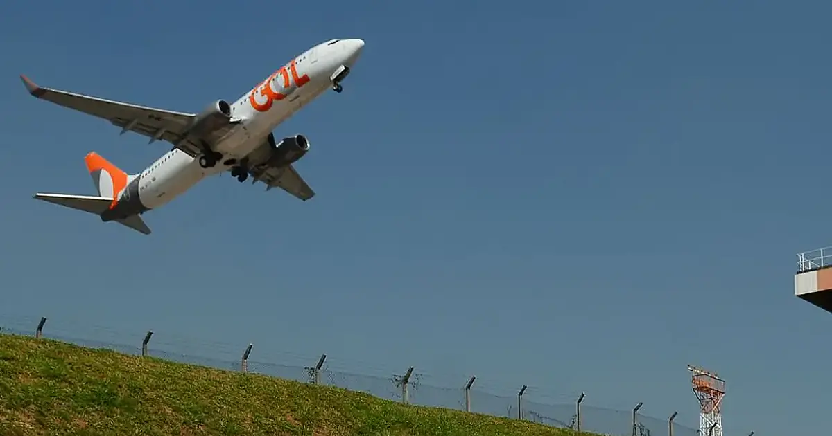 Governo prepara medidas para amenizar reajuste do querosene de aviação