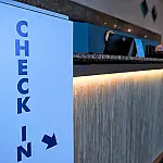 Hospedagens têm até esta segunda para adotar check-in digital
