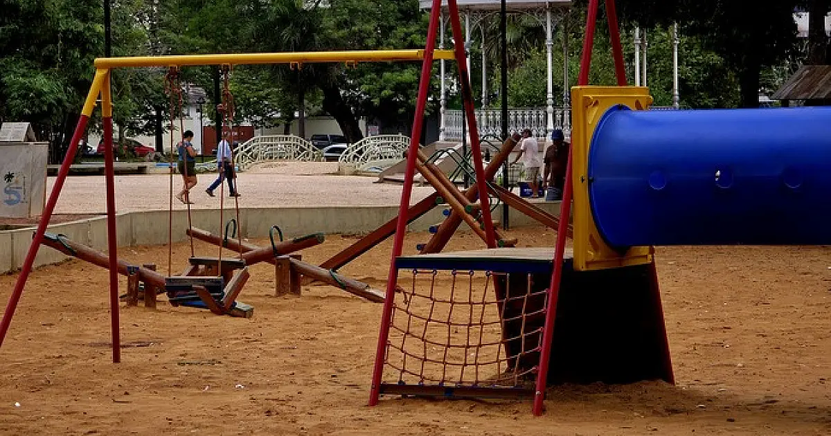 Marcelo solicita recuperação dos brinquedos no Jardim da Independência