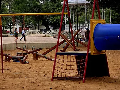 Marcelo solicita recuperação dos brinquedos no Jardim da Independência