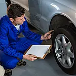 Transparência sobre rodas: como verificar o histórico de um carro sem custos?