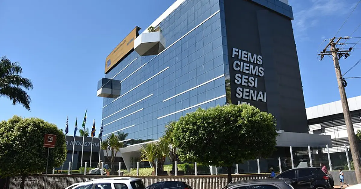 Fiems assina manifesto contra o fim da escala 6x1