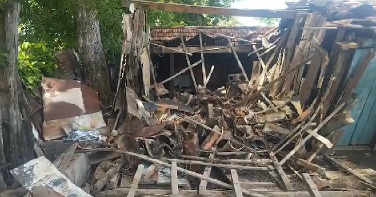 Família de idosos sobrevive de desabamento de residência durante a madrugada