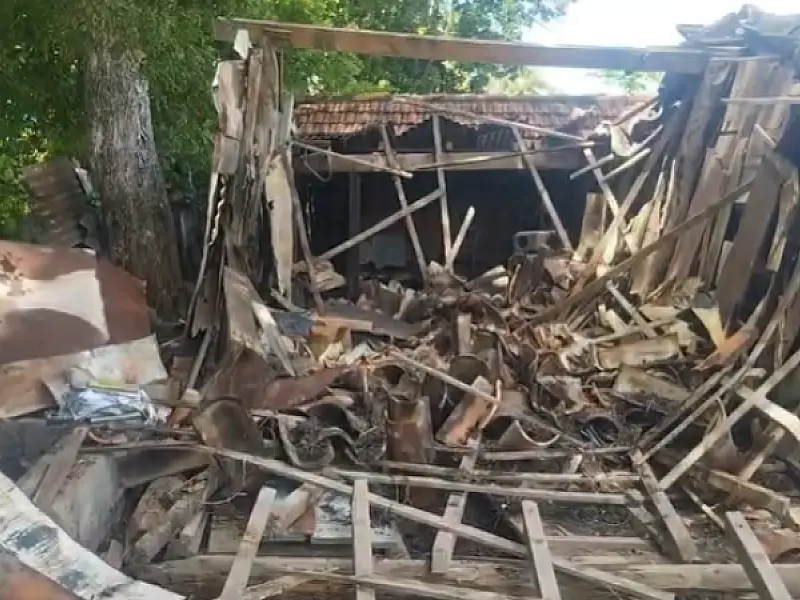 Família de idosos sobrevive de desabamento de residência durante a madrugada