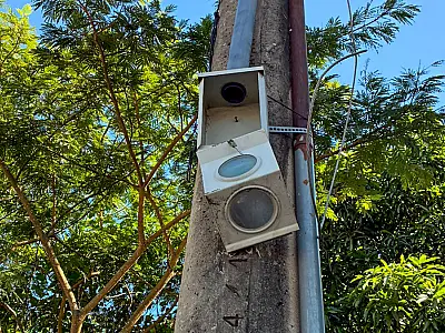 Semáforos de Corumbá sofrem vandalismo e geram risco no trânsito