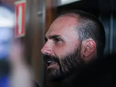 Eduardo Bolsonaro não comparece a interrogatório no Supremo