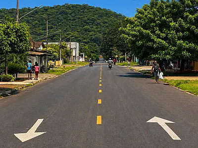 Rua Minas Gerais volta a ter mão dupla após pedidos da população