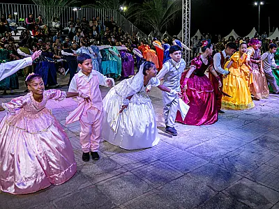 “Corumbá em Dança” reúne talentos locais em noite de espetáculo