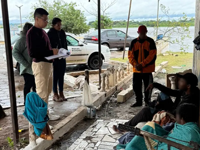 Ação de abordagem social atende pessoas em situação de rua em Corumbá