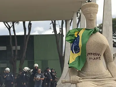 Débora do Batom recorre para ser beneficiada pela Lei da Dosimetria