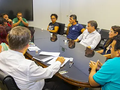 Município confirma reajuste à Educação e abre negociação para outras demandas da categoria