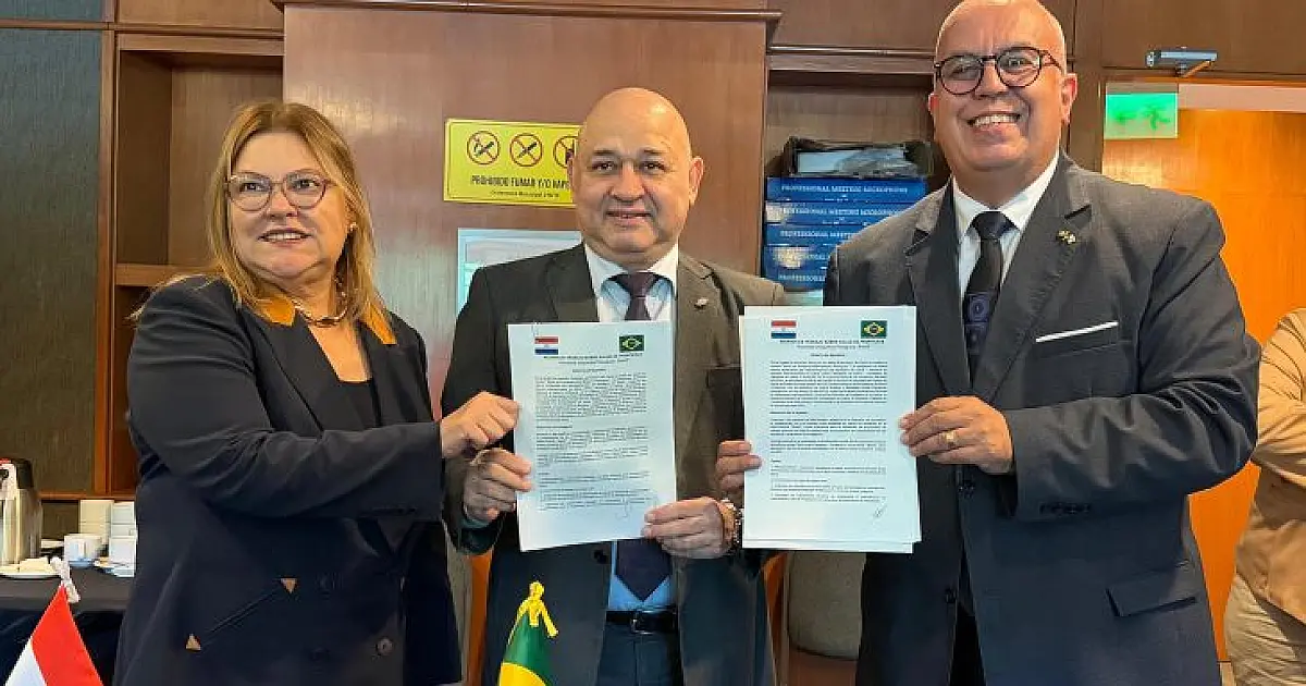Brasil e Paraguai debatem criação de calendário vacinal unificado nas fronteiras