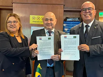 Brasil e Paraguai debatem criação de calendário vacinal unificado nas fronteiras
