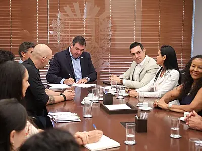 Governo de MS autoriza concurso com 2 mil vagas para professores