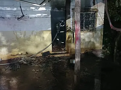 Incêndio destrói quatro cômodos de casa em Ladário