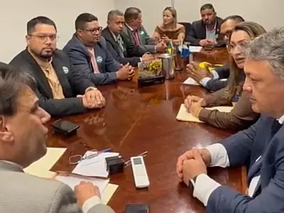 Munir articula recursos e projetos durante agenda em Brasília