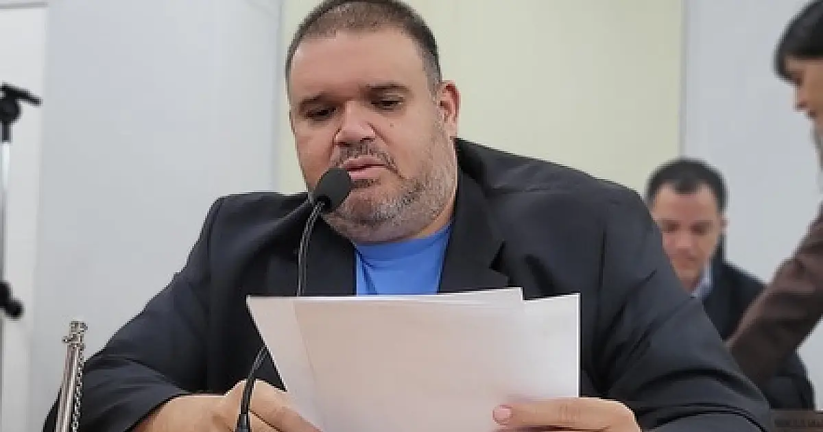 Jovan pede reforço médico e odontológico em duas unidades de saúde da cidade