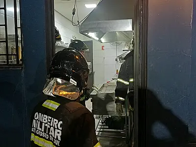 Princípio de incêndio em hamburgueria mobiliza bombeiros em Corumbá