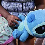 Órfãos do feminicídio em Corumbá recebem amparo social público para enfrentar o luto