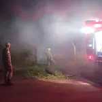 Bombeiros controlam incêndio no Anel Viário de Corumbá