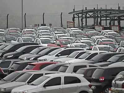 Venda de veículos novos no país sobe 15% até maio