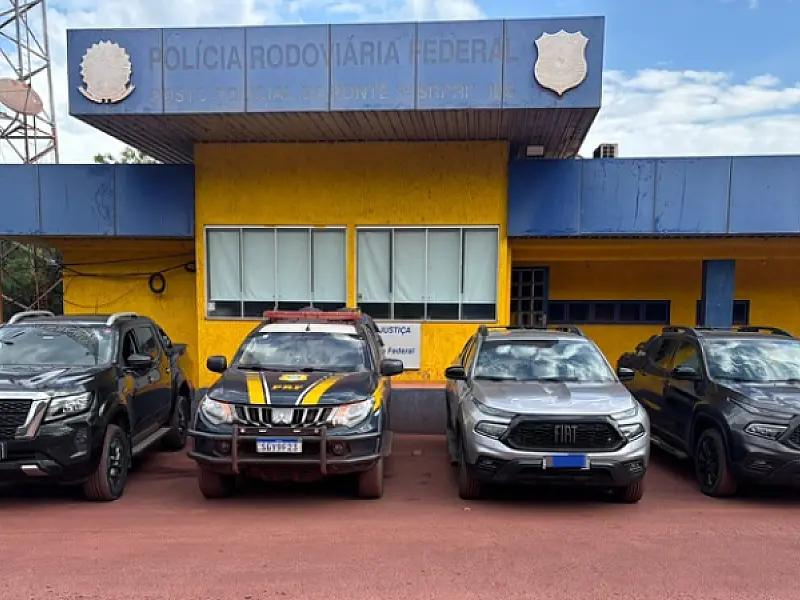 PRF intercepta comboio de luxo na BR-262 em Corumbá