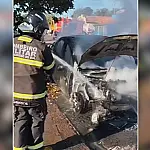 Carro pega fogo e mobiliza Bombeiros no centro de Corumbá