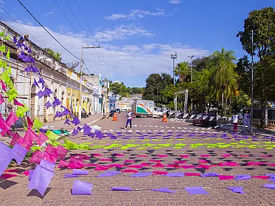 Telão de 12 metros transmite jogo do Brasil na ferradura do Porto Geral nesta sexta-feira