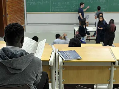 Instituições têm até 15 de junho para aderir ao Fies do 2º semestre